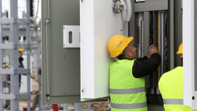 Humbjet ne rrjet arrijne rekordin me te ulet- OSHEE: 17.5 per qind ne shtator